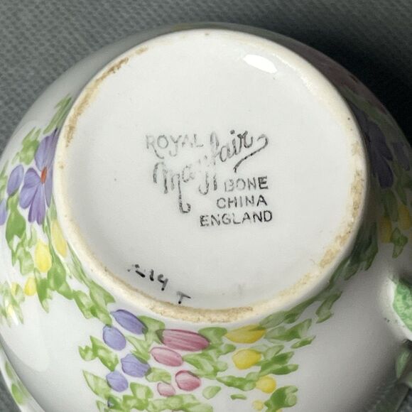 Royal Standard Mayfair Footed Teacup & Saucer Floral Bone China - Picture 12 of 13